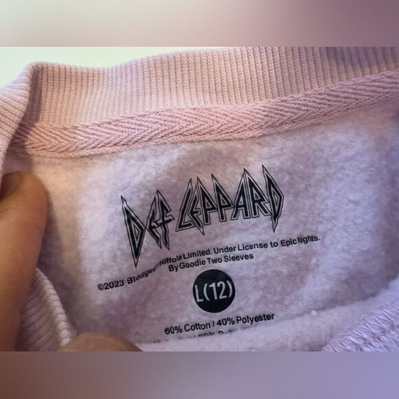 Def Leppard kid pink sweater #20 - Picture 3 of 8